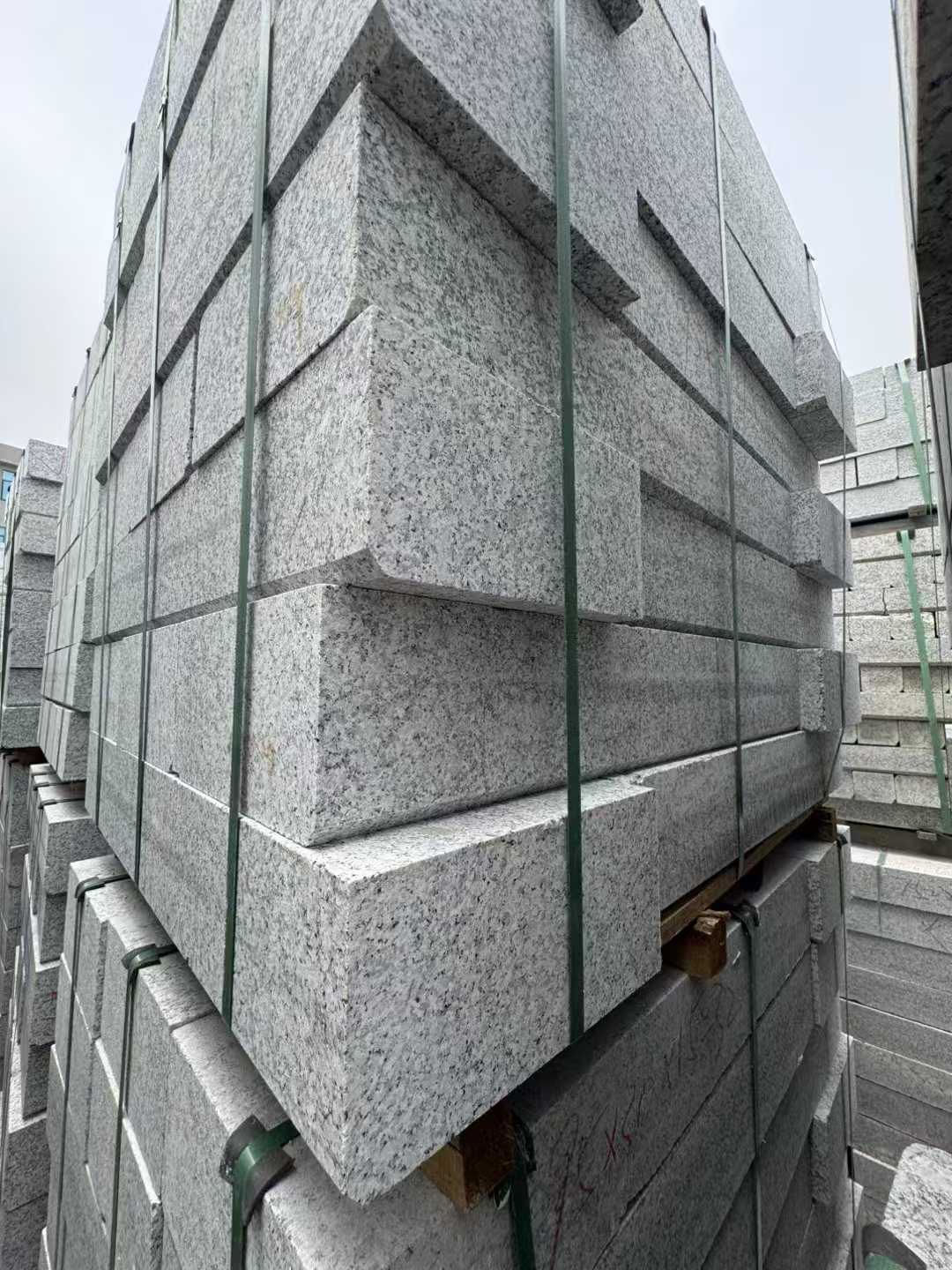 那曲芝麻白路牙石 马路牙子