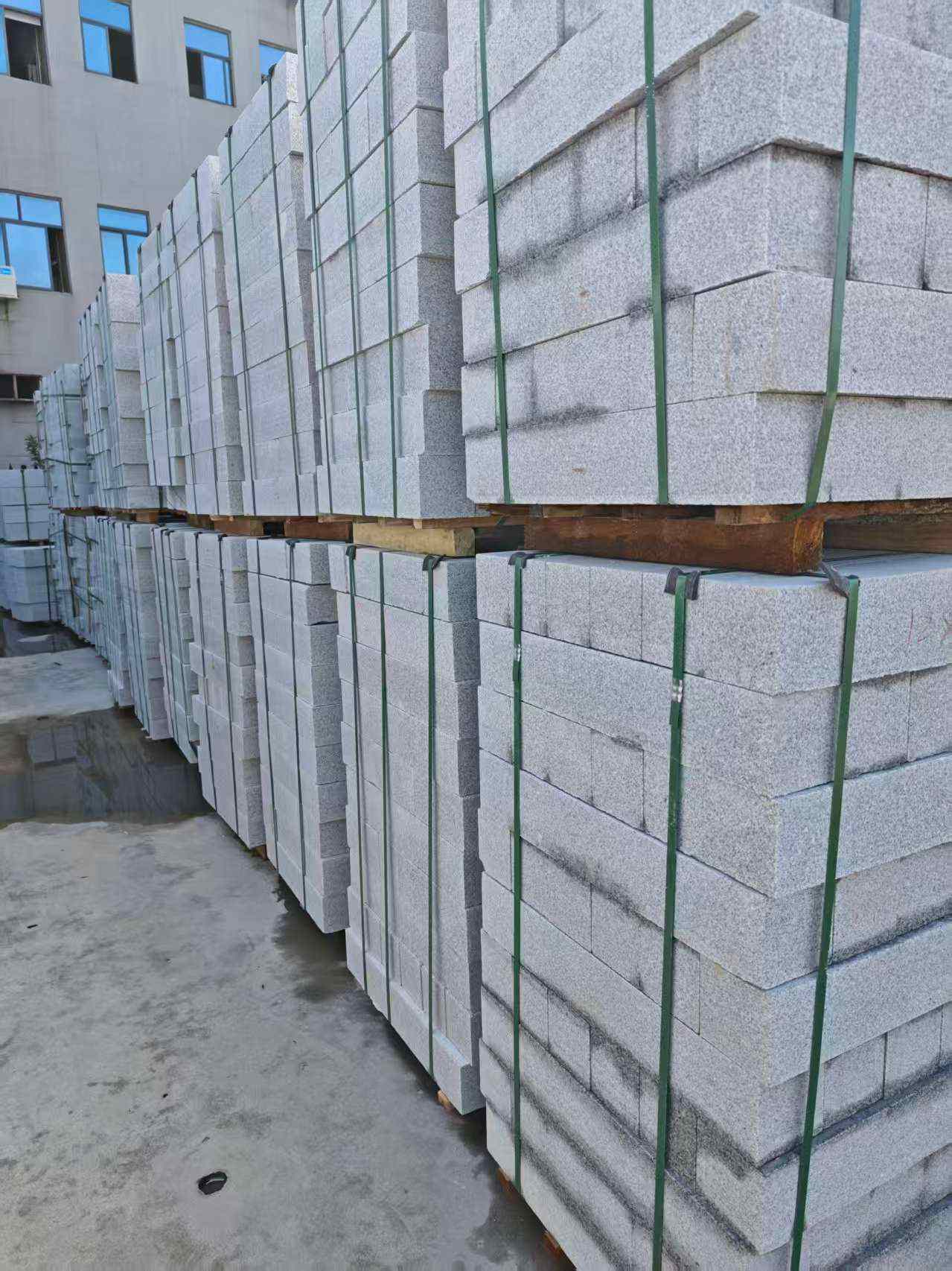 那曲芝麻白路牙石，路侧石